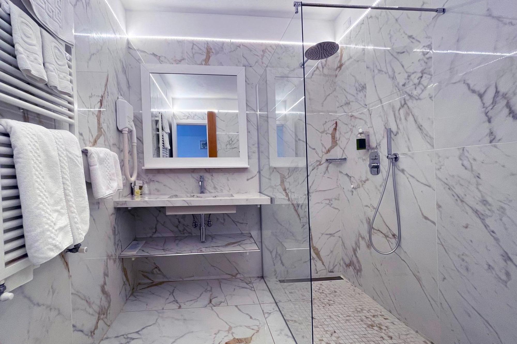 Hotel Claudio Bergeggi Zewnętrze zdjęcie